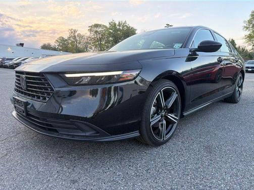 Crystal Black Pearl 2024 Honda Accord Hybrid Sport