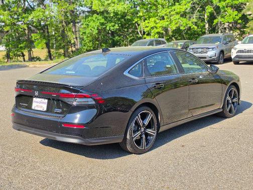 Crystal Black Pearl 2024 Honda Accord Hybrid Sport