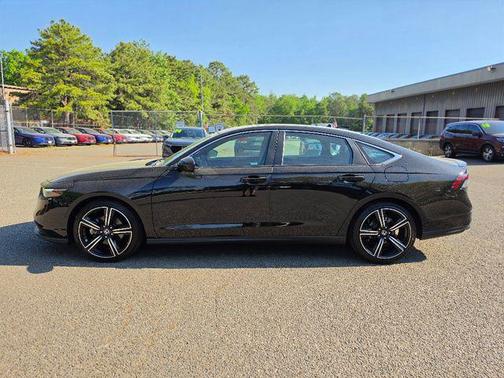 Crystal Black Pearl 2024 Honda Accord Hybrid Sport