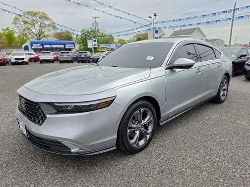 Solar Silver Metallic 2024 Honda Accord EX