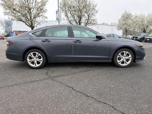 2025 Honda Accord LX 1.5T