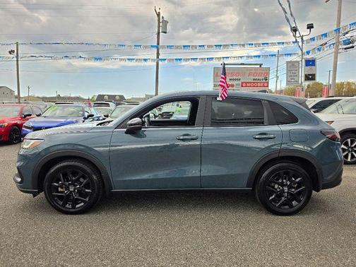 Nordic Forest Pearl 2024 Honda HR-V AWD Sport