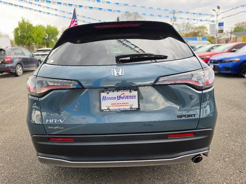 Nordic Forest Pearl 2024 Honda HR-V AWD Sport