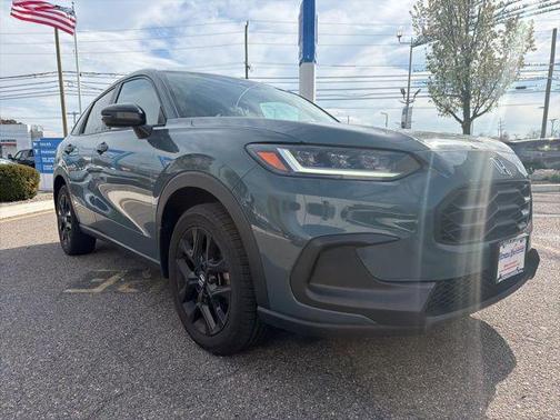 Nordic Forest Pearl 2024 Honda HR-V AWD Sport