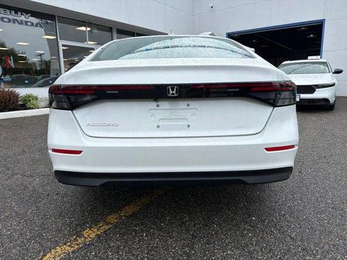 Platinum White Pearl 2024 Honda Accord EX