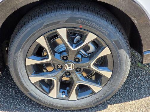 Platinum White Pearl 2027 Honda HR-V EX-L
