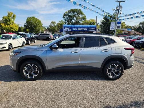 2024 Chevrolet Trax LT