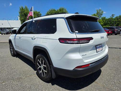 Bright White Clearcoat 2024 Jeep Grand Cherokee L Limited