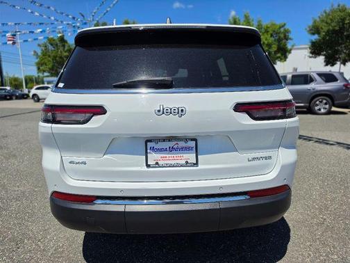 Bright White Clearcoat 2024 Jeep Grand Cherokee L Limited