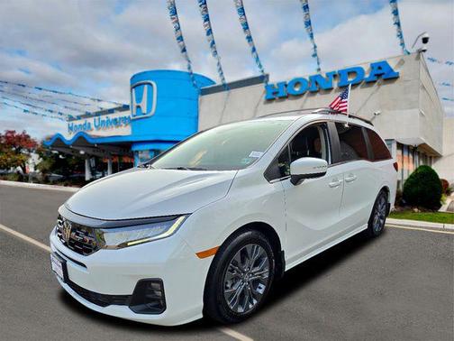 Platinum White Pearl 2025 Honda Odyssey Touring