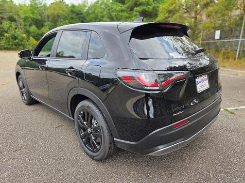 Deep Ocean Pearl 2027 Honda HR-V Sport AWD