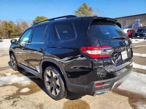 2026 Honda Pilot Touring 8-Passenger