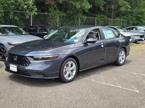 2025 Honda Accord LX 1.5T