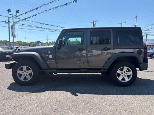 Granite Crystal Metallic Clearcoat 2016 Jeep Wrangler Unlimited Sport