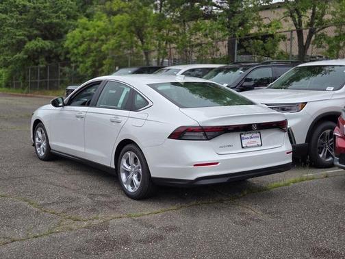 2025 Honda Accord LX 1.5T