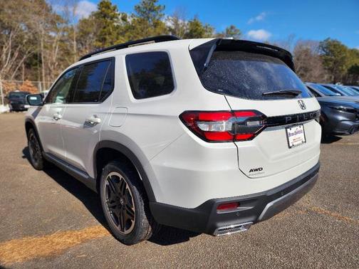 2026 Honda Pilot Touring 8-Passenger