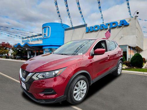 Scarlet Ember Tintcoat 2020 Nissan Rogue Sport S