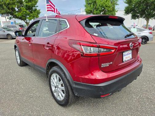 Scarlet Ember Tintcoat 2020 Nissan Rogue Sport S