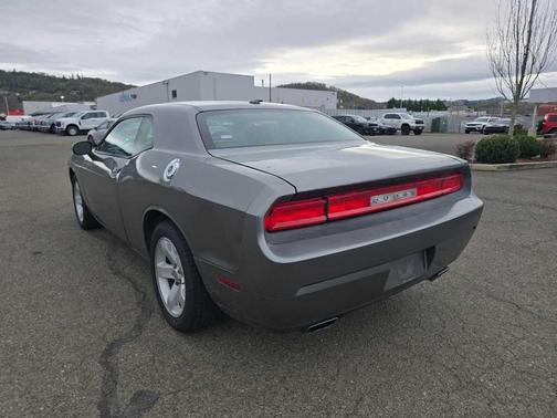 2011 Dodge Challenger Base