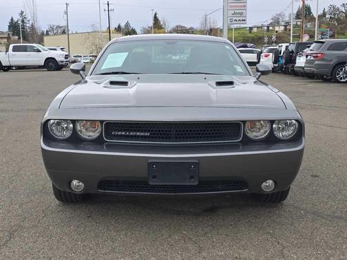 2011 Dodge Challenger Base