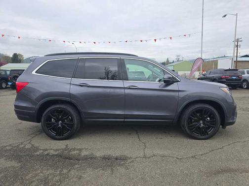 Modern Steel Metallic 2022 Honda Pilot Special Edition
