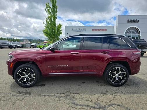 2025 Jeep Grand Cherokee Summit