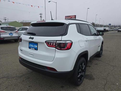 2026 Jeep Compass Latitude