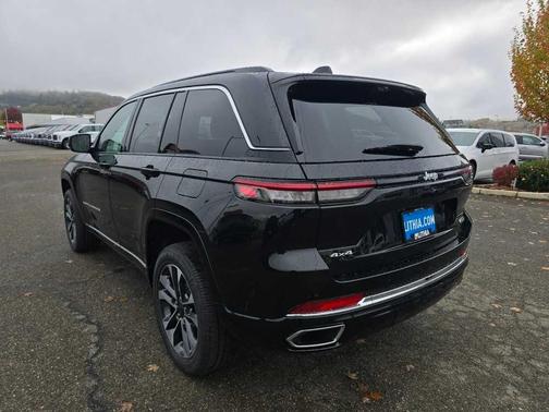 2025 Jeep Grand Cherokee Overland
