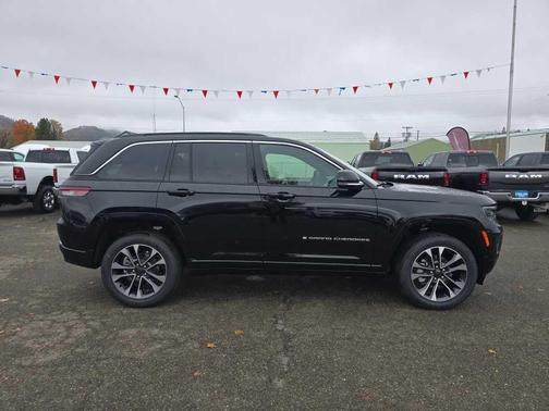 2025 Jeep Grand Cherokee Overland