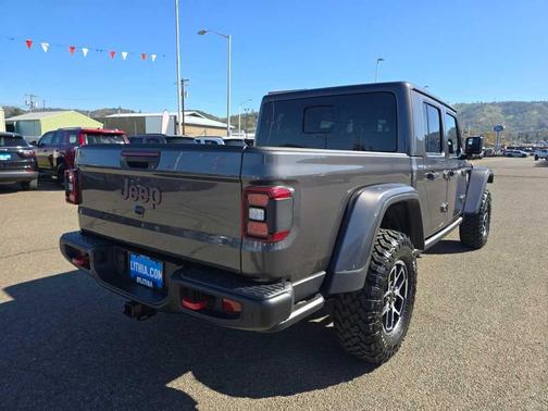 Granite Crystal Clearcoat Metallic 2026 Jeep Gladiator Rubicon