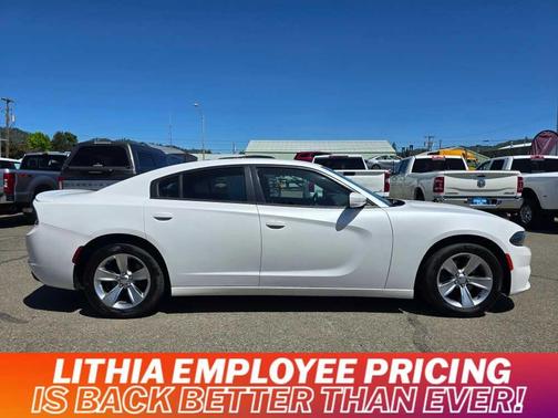 2015 Dodge Charger SE