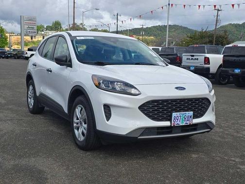 Oxford White 2022 Ford Escape S