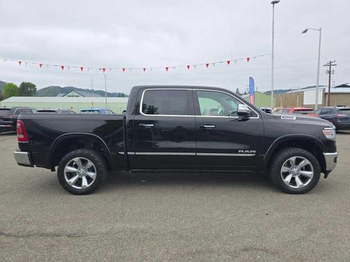 Diamond Black 2022 RAM 1500 Limited