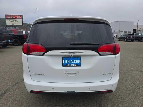 2017 Chrysler Pacifica Limited