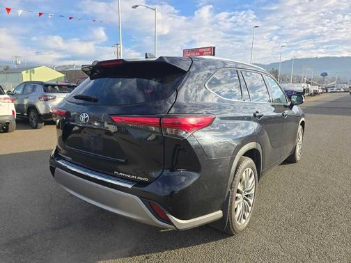 2020 Toyota Highlander Platinum