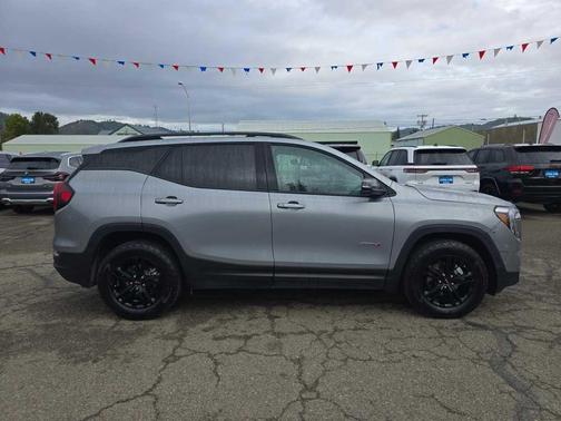 2023 GMC Terrain AT4