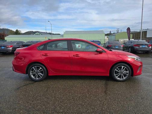 2022 Kia Forte LXS