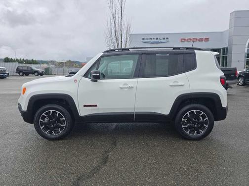 2023 Jeep Renegade Trailhawk