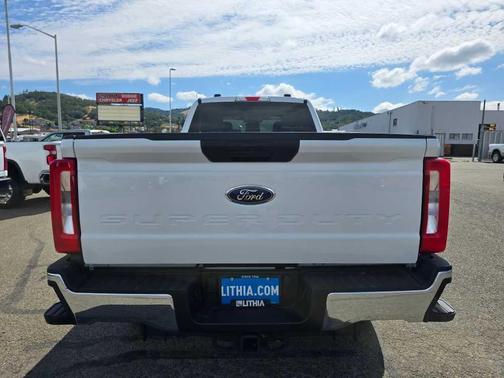 2023 Ford F-350 XLT