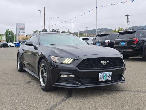 2017 Ford Mustang V6