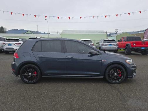 2021 Volkswagen Golf GTI 2.0T SE