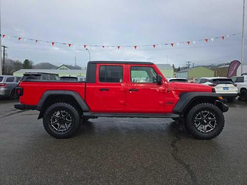 2020 Jeep Gladiator Sport