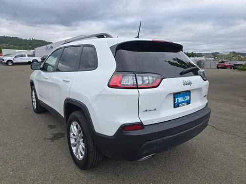 Bright White Clearcoat 2022 Jeep Cherokee Latitude Lux