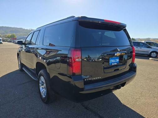 2016 Chevrolet Suburban LT