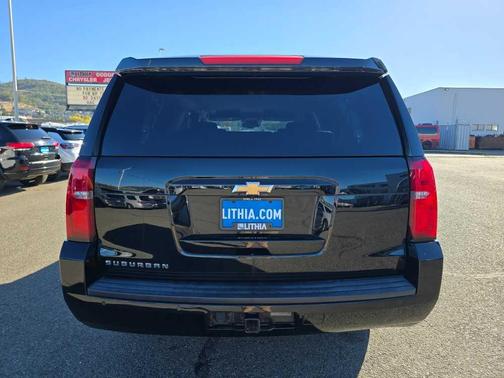 2016 Chevrolet Suburban LT