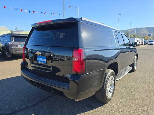 2016 Chevrolet Suburban LT