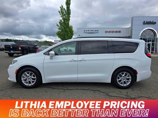 2022 Chrysler Pacifica Touring-L