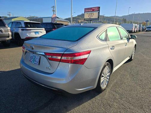 2015 Toyota Avalon Hybrid XLE Premium