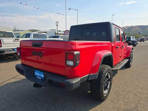2022 Jeep Gladiator Sport
