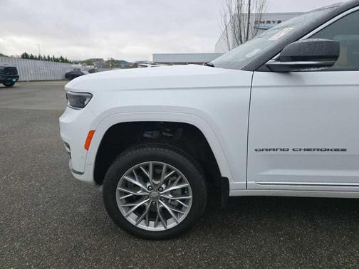 2022 Jeep Grand Cherokee L Summit
